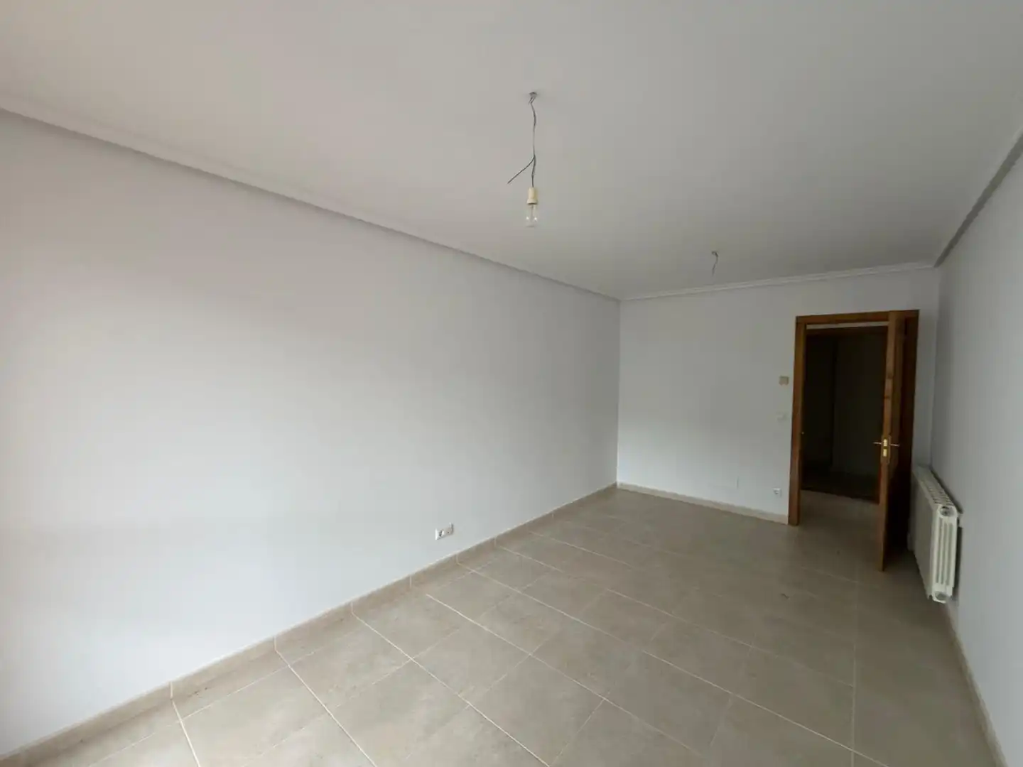 Sala de estar de Piso en venta en Meruelo con Calefacción, Terraza y Piscina comunitaria