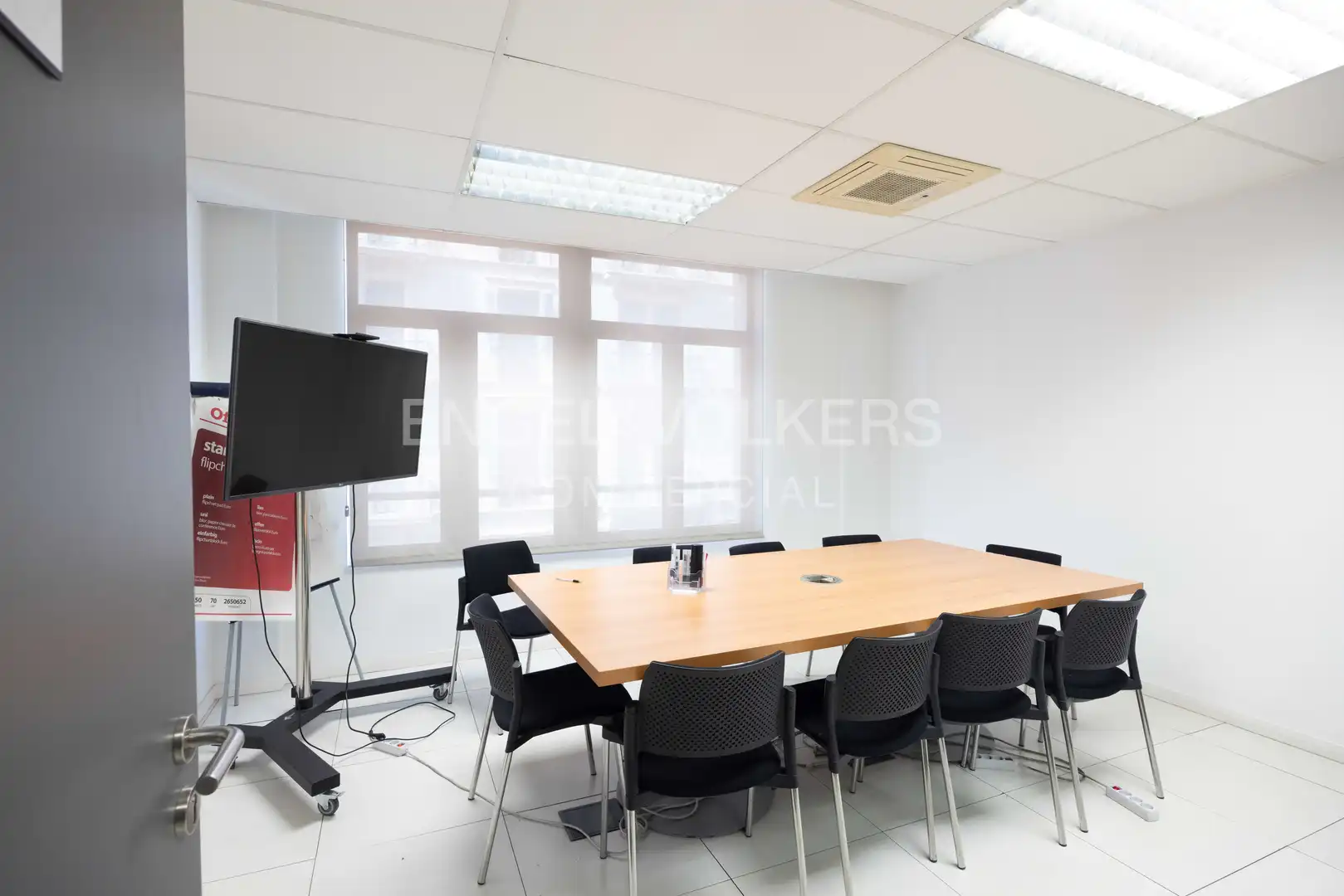 Office for rent in Barcelona  with Air Conditioner