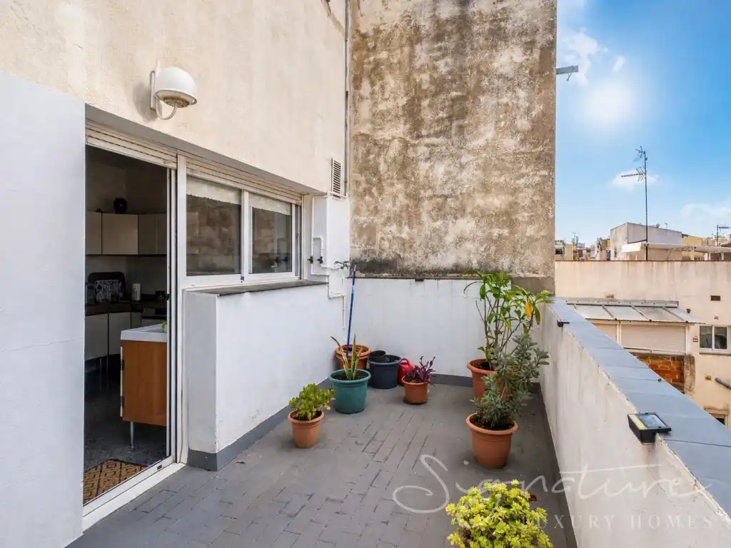 Terraza de Edificio en venta en L'Hospitalet de Llobregat