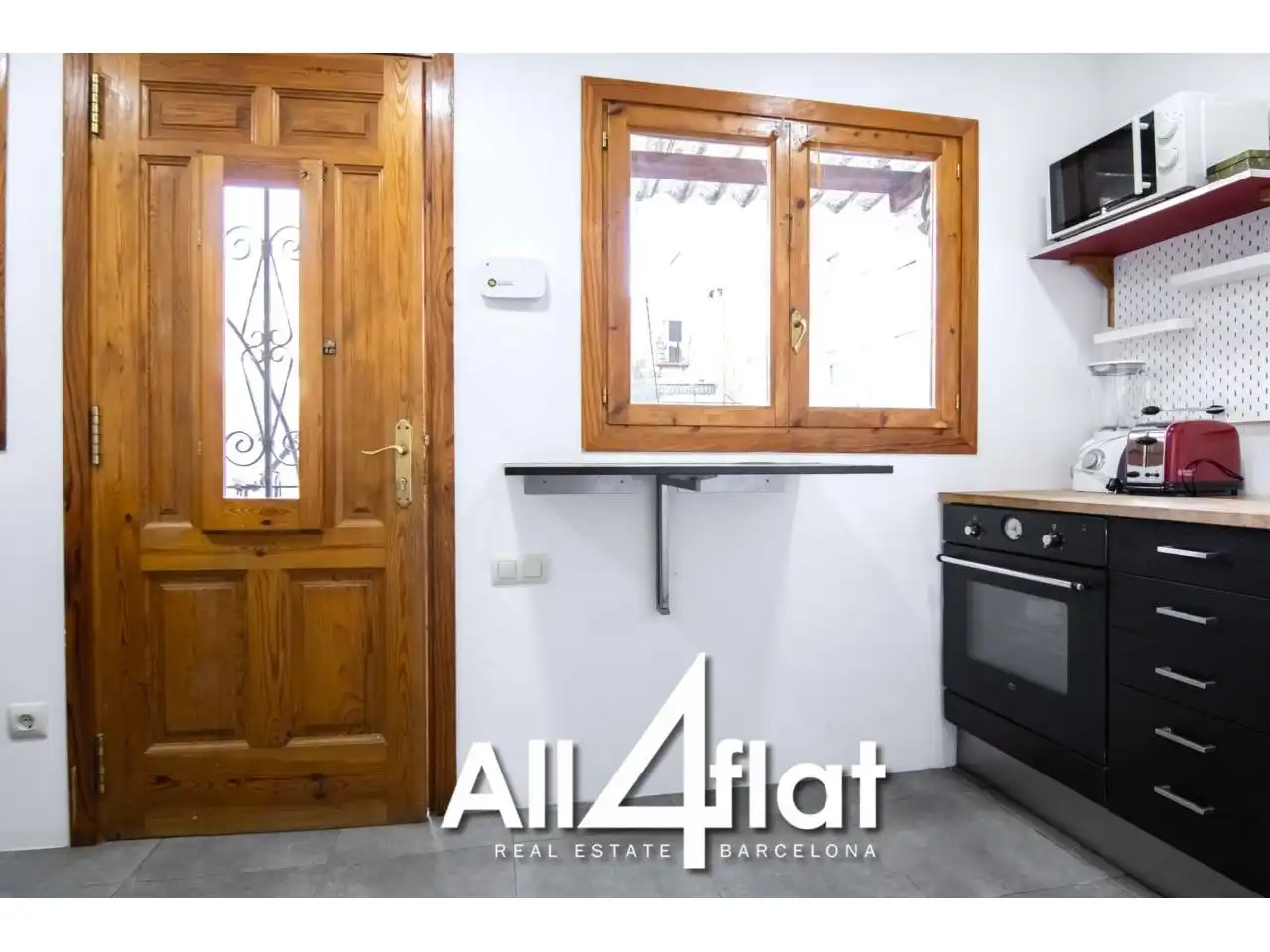 Küche von Wohnung zur Miete in L'Hospitalet de Llobregat mit Klimaanlage, Privatgarten und Möbliert