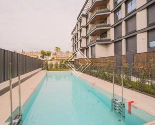 Swimming pool of Flat to rent in  Madrid Capital  with Air Conditioner, Heating and Terrace