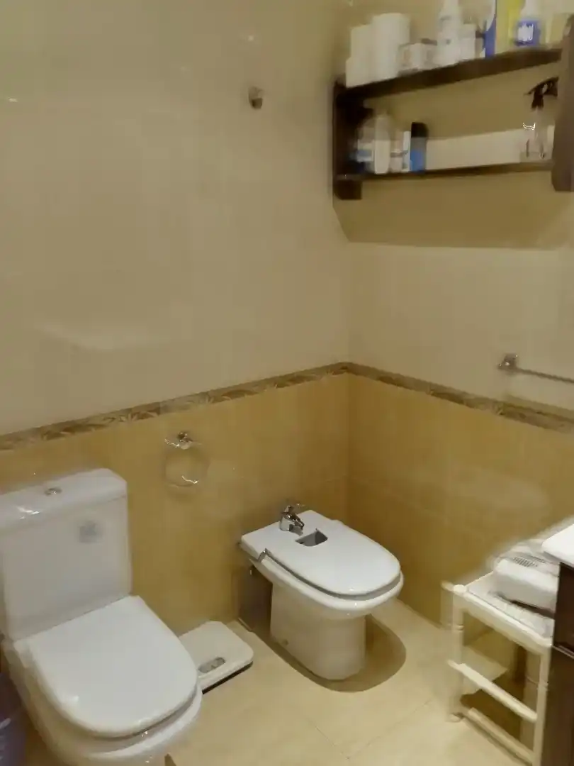 Bany de Casa adosada en venda en Torrecampo amb Aire condicionat, Piscina i Moblat
