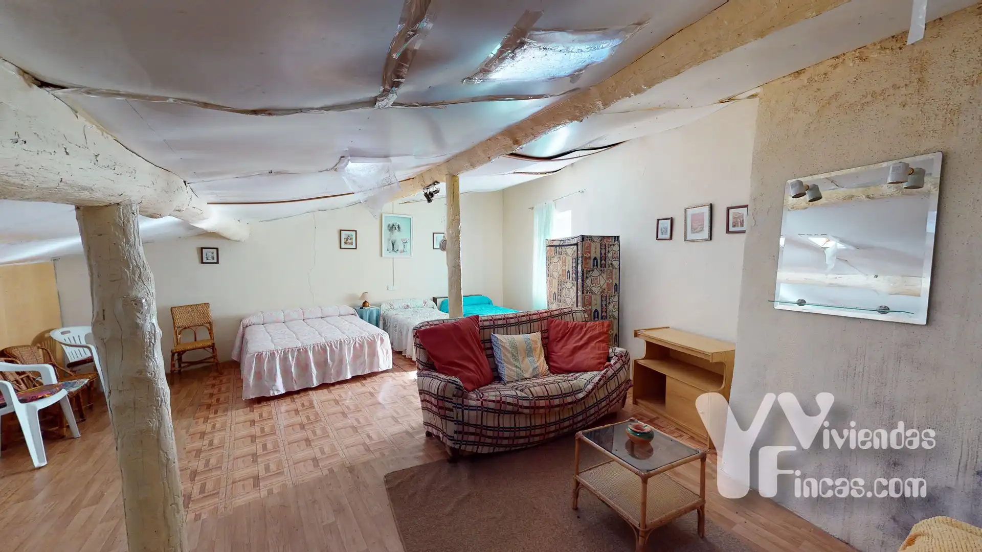 Country homes for sale in Valdelacasa  with Storage room