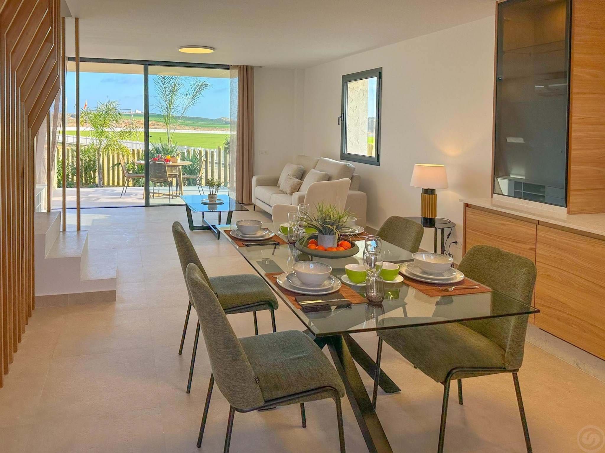 Comedor de Casa adosada en venta en Cuevas del Almanzora con Terraza, Piscina y Piscina comunitaria