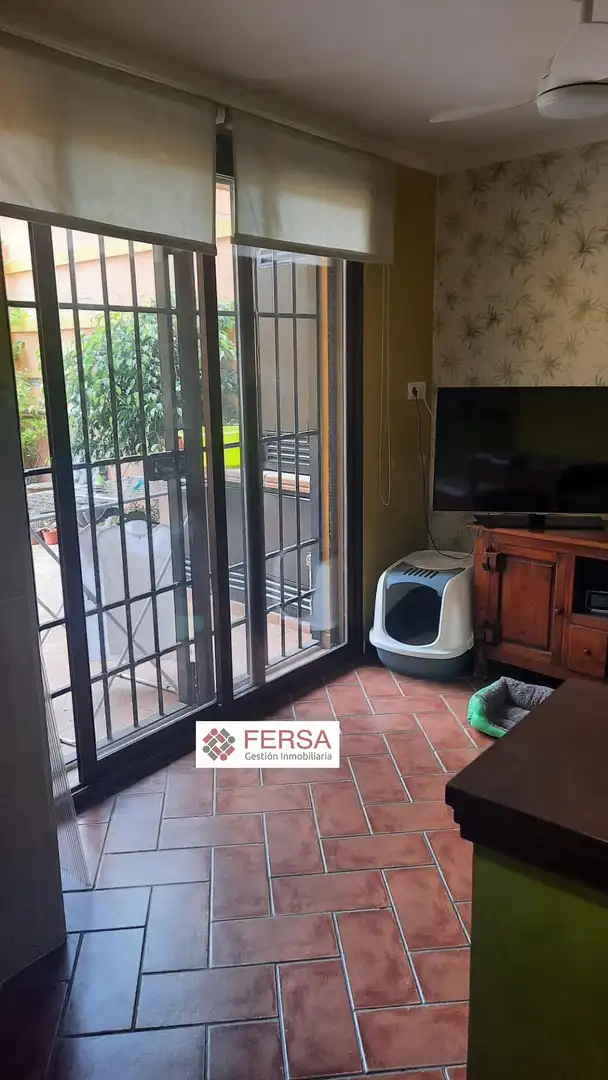Terrassa de Casa adosada en venda en El Puerto de Santa María amb Aire condicionat, Calefacció i Jardí privat