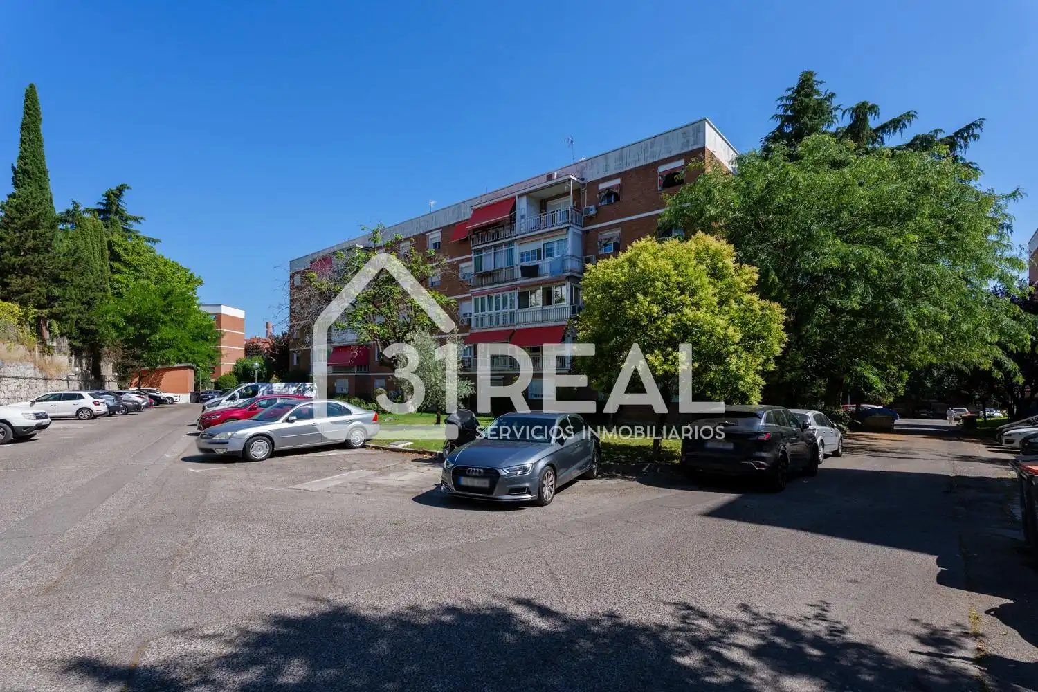 Vista exterior de Piso en venta en Madrid con Calefacción, Jardín privado y Parquet