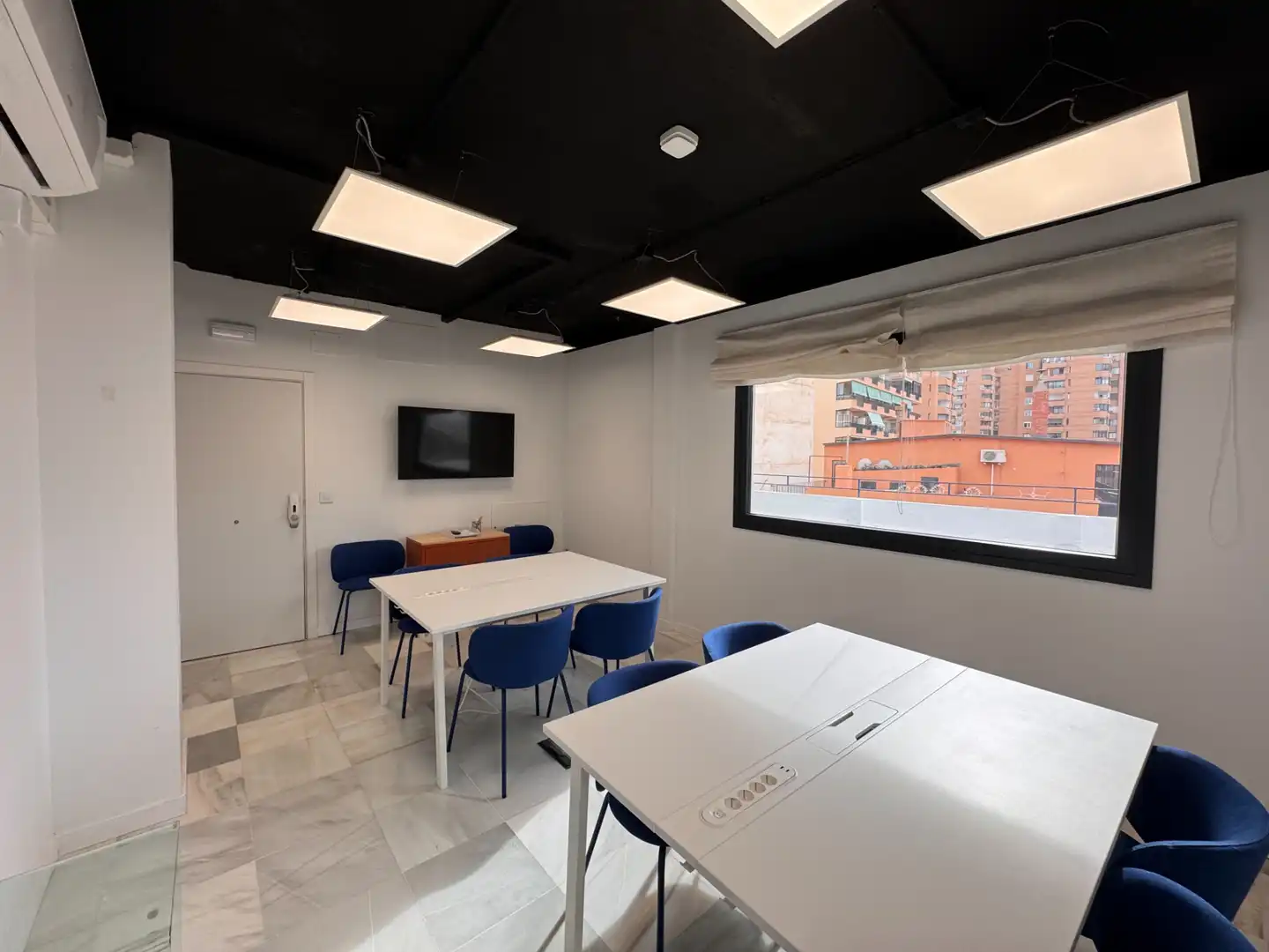 Oficina de alquiler en Avenida Ramón y Cajal, 2, Puerto Deportivo