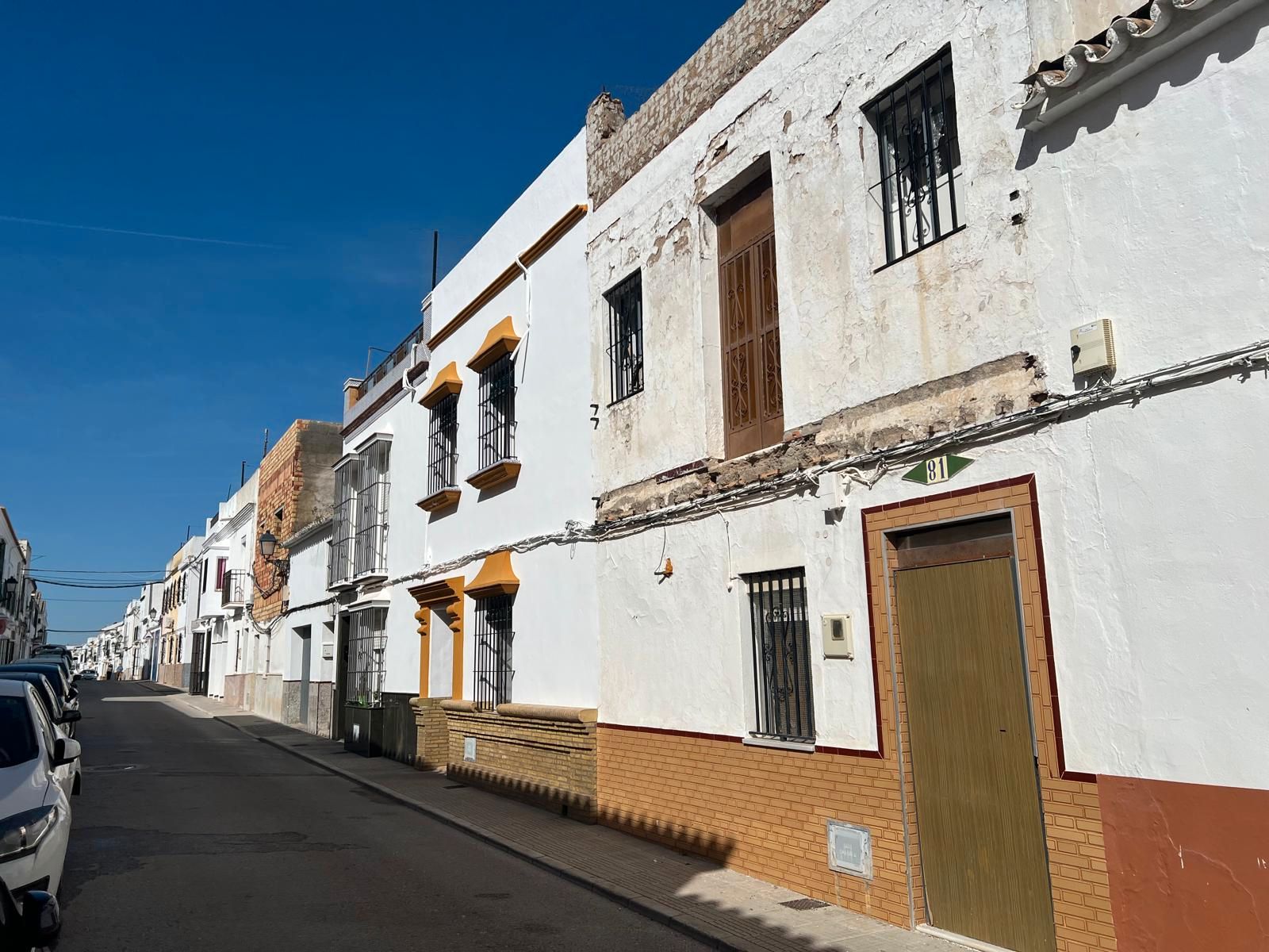 Exterior view of Single-family semi-detached for sale in La Puebla de Cazalla  with Private garden and Swimming Pool