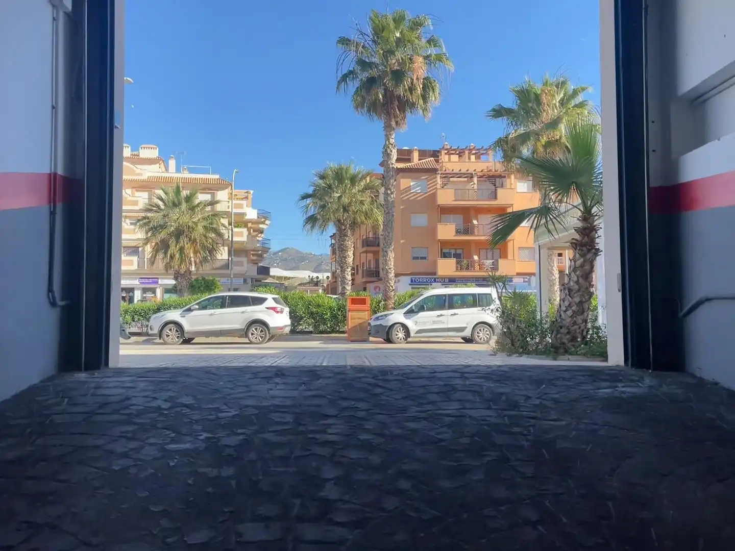 Vista exterior de Garatge en venda en Torrox