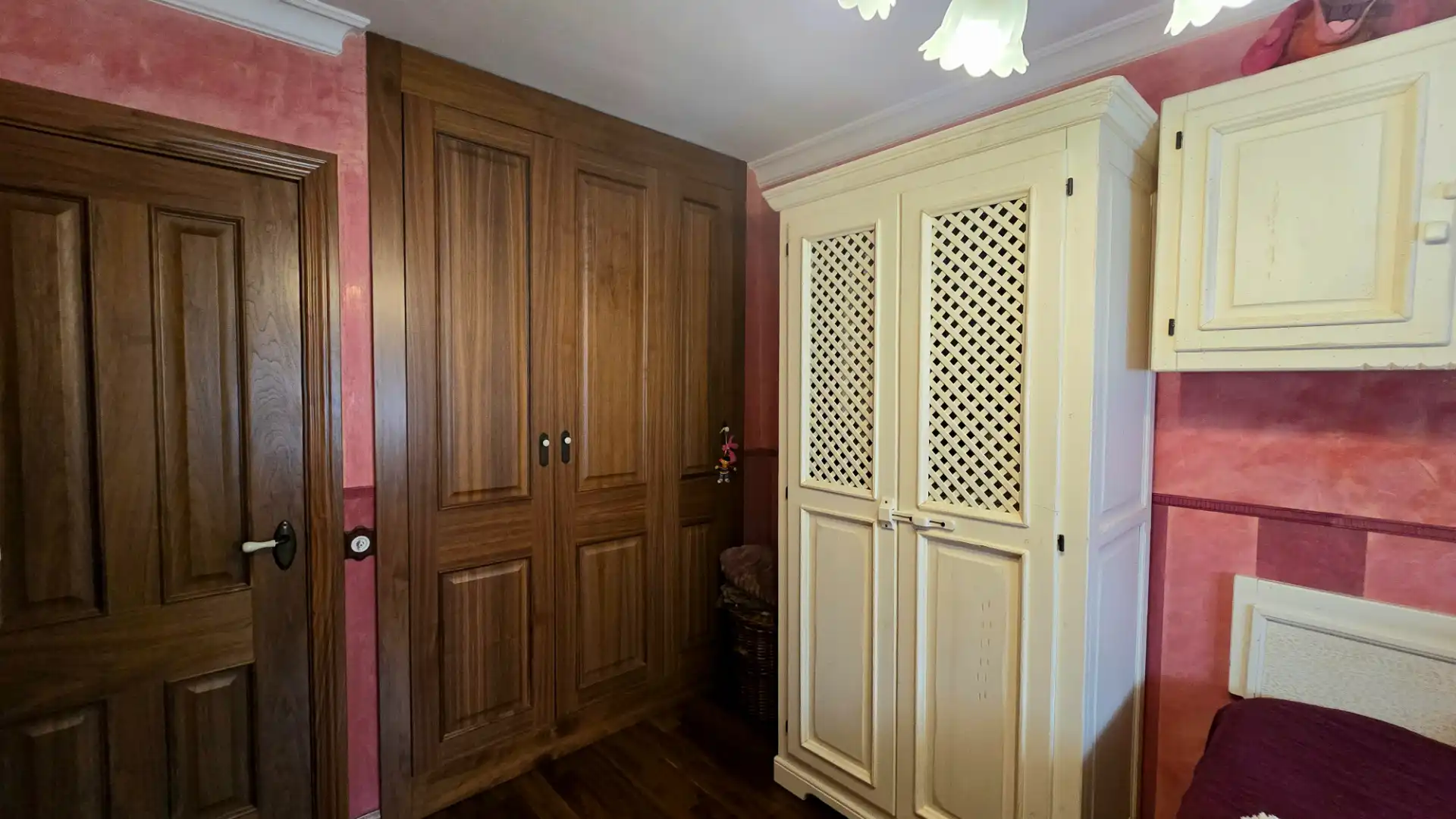 Habitación de Casa adosada en venta en Alcalá de Henares con Aire acondicionado, Calefacción y Jardín privado