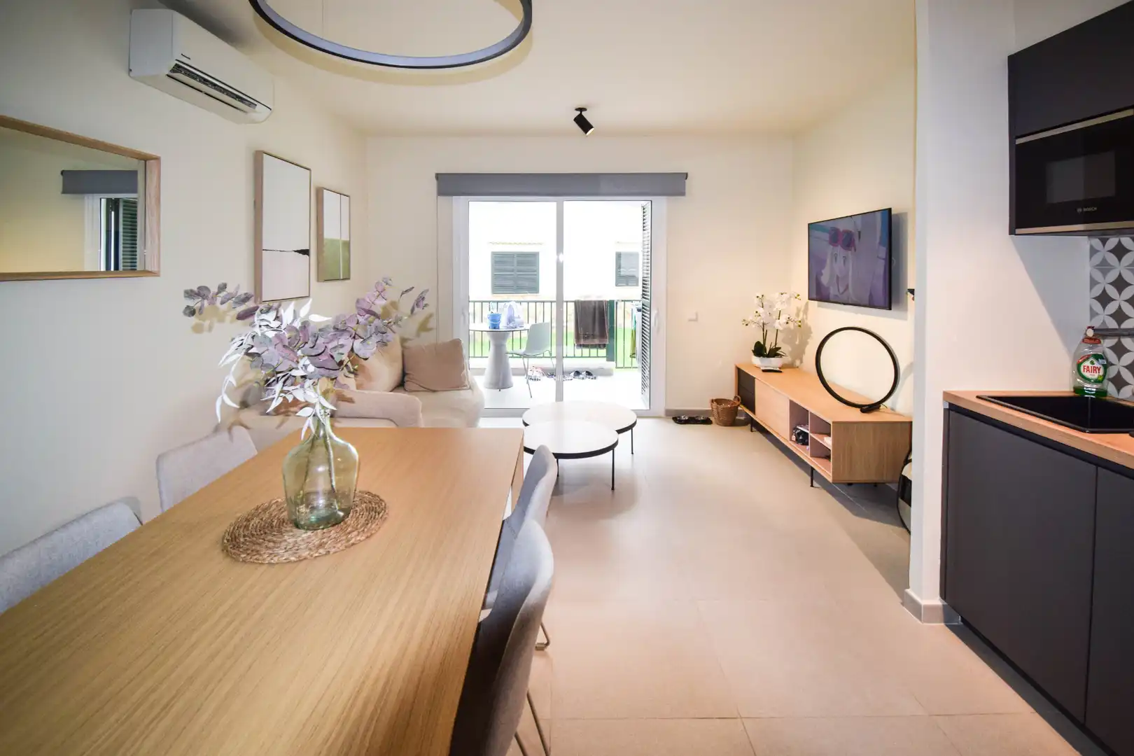 Apartamento con piscina en venta en Cala en Blanes, imagen 2