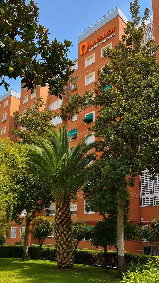 Vista exterior de Pis en venda en Leganés amb Aire condicionat i Terrassa