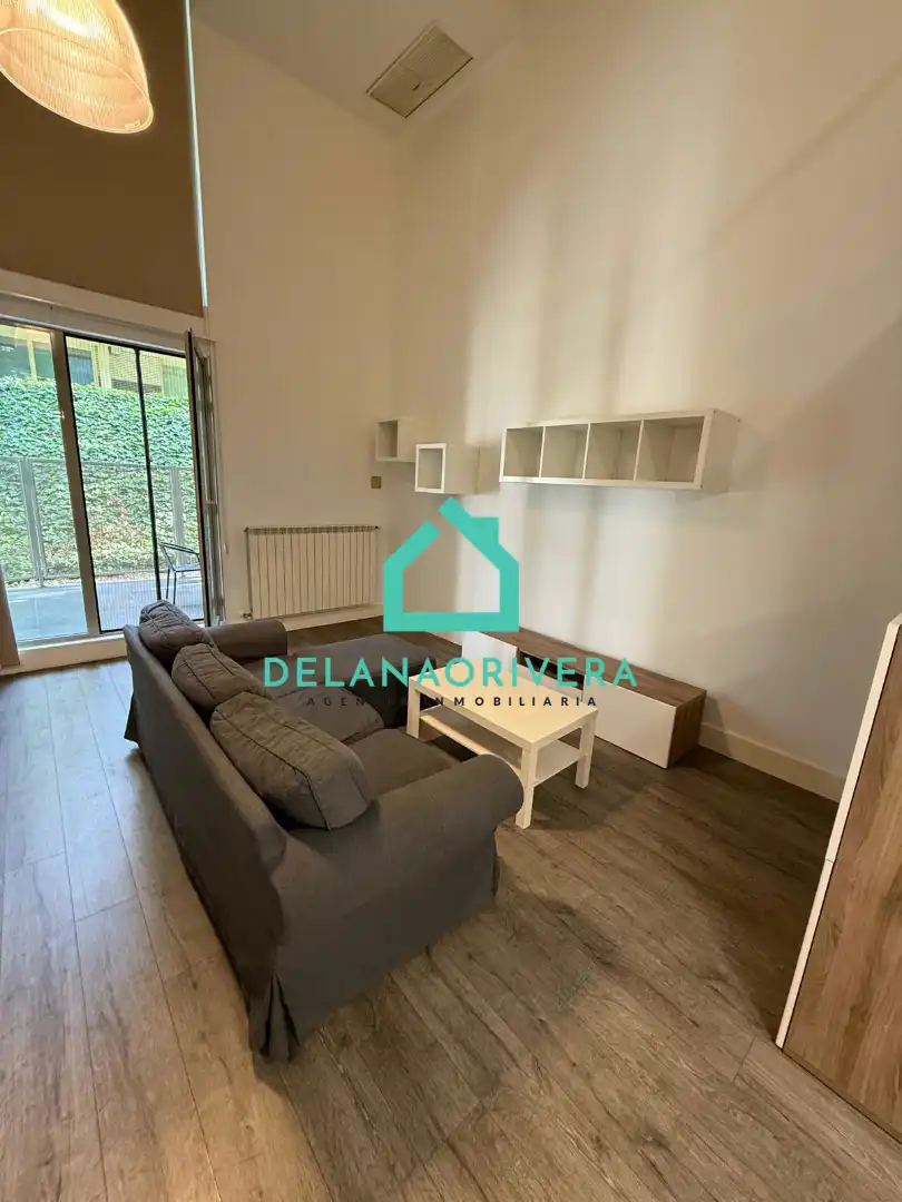 Vista exterior de Loft de lloguer en Camarma de Esteruelas amb Aire condicionat, Calefacció i Terrassa