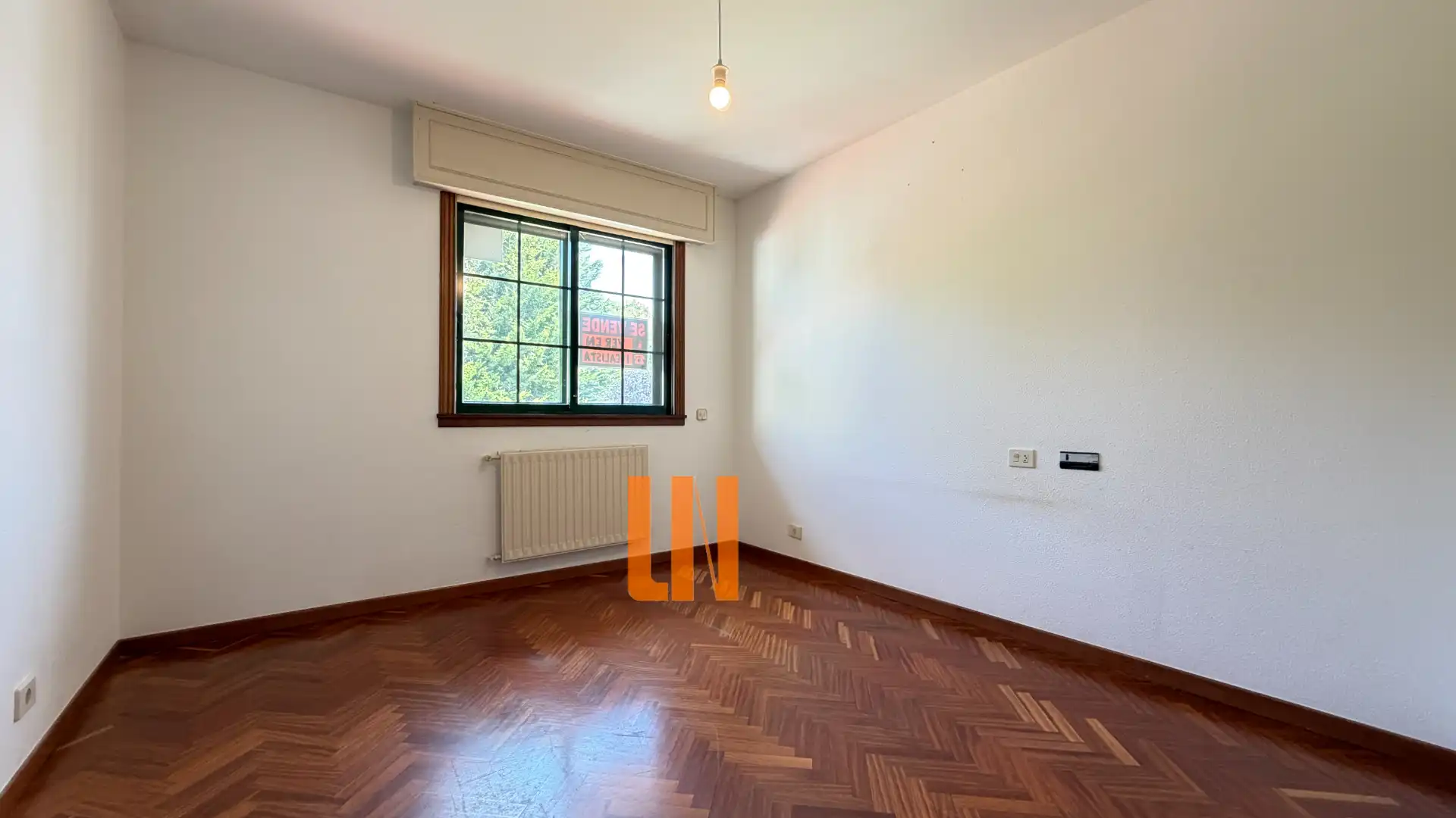 Casa adosada en venta en Oleiros con Calefacción, Jardín privado y Parquet