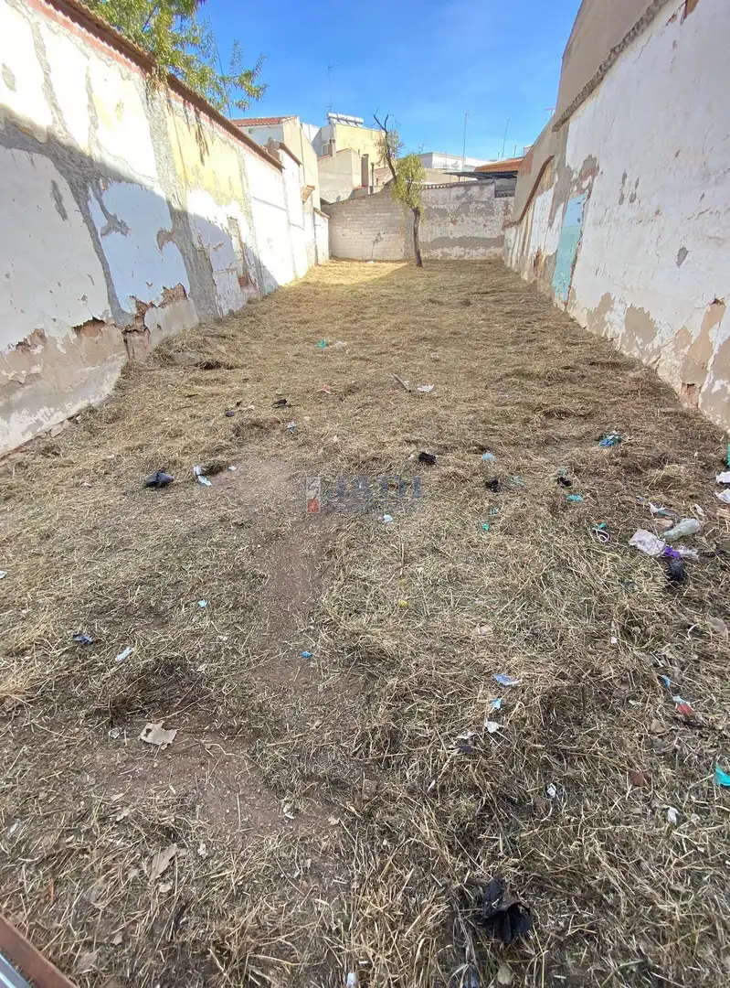 Residential land for sale in Valdepeñas