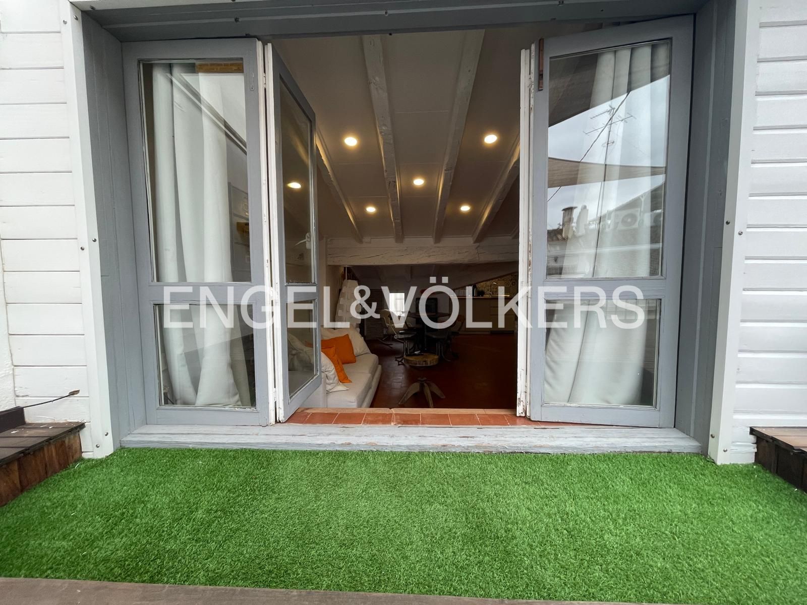 Terrassa de Pis de lloguer en  Valencia Capital amb Aire condicionat, Calefacció i Terrassa