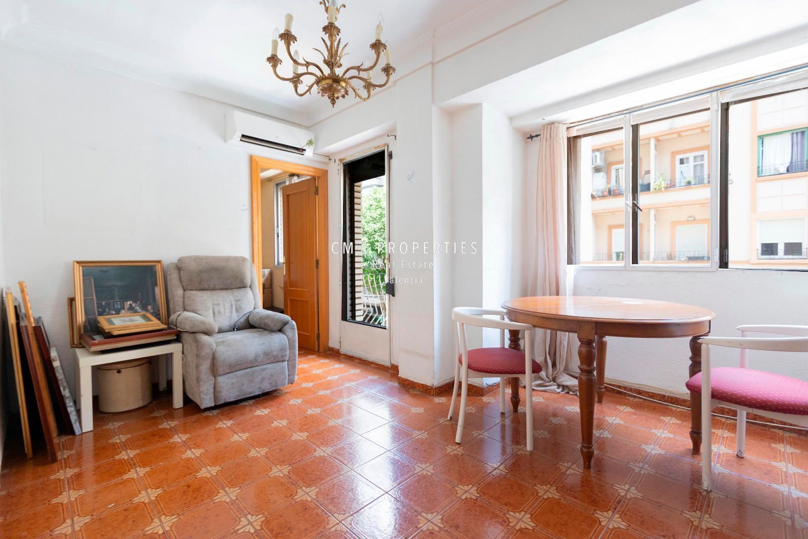 Exterior view of Flat for sale in  Valencia Capital  with Air Conditioner, Heating and Terrace