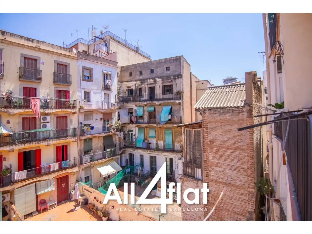 Vista exterior de Piso de alquiler en Barcelona con Calefacción, Amueblado y Balcón