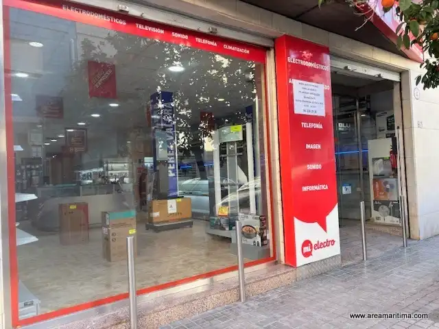 Local de lloguer en Valencia amb Aire condicionat i Moblat