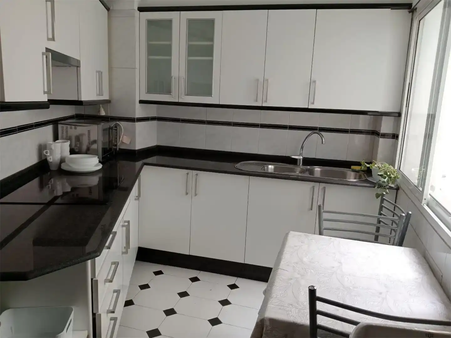 Kitchen of Flat for rent in Los Rosales