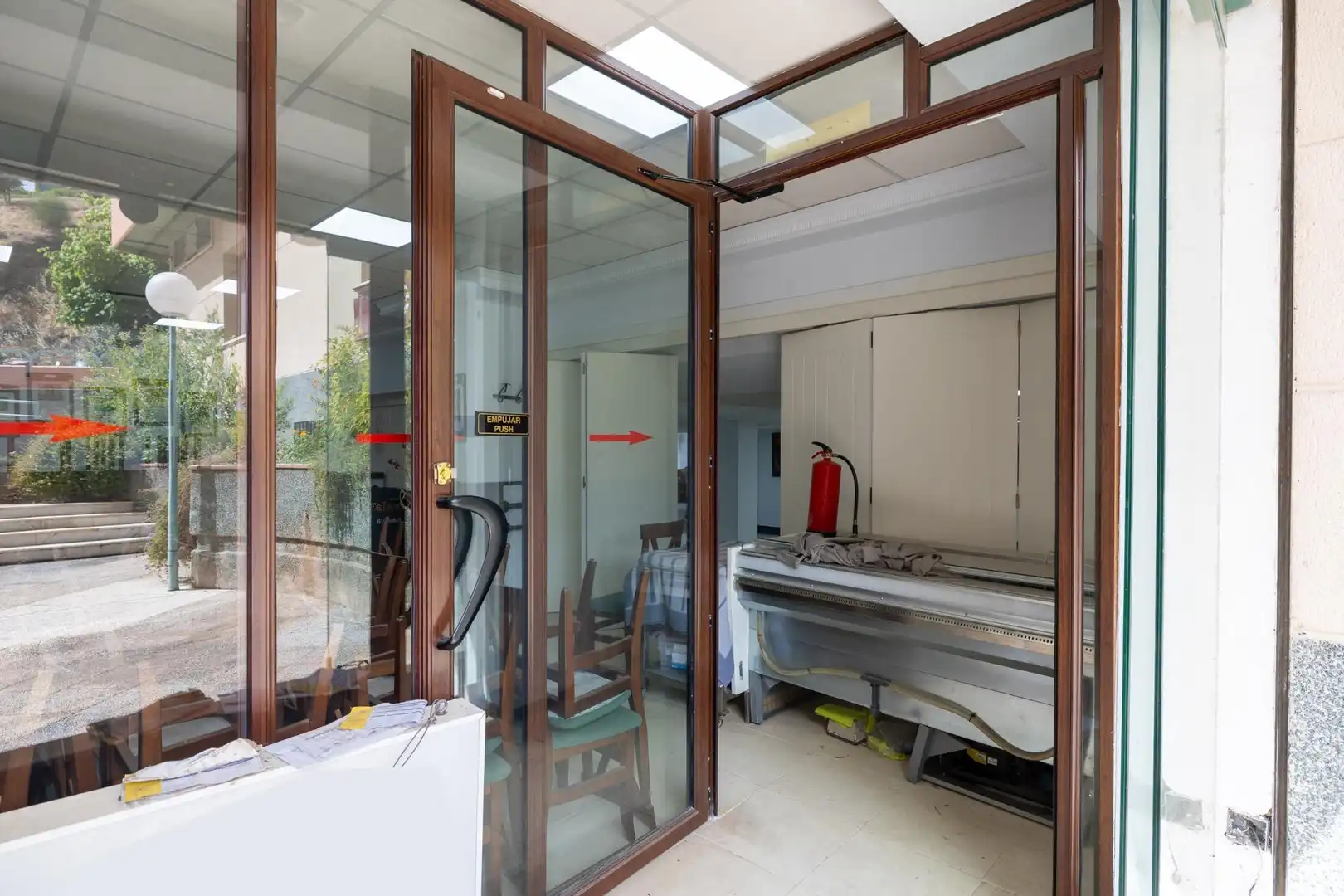 Local comercial en venta en Avenida Santa Maria de la Alhambra, imagen 5