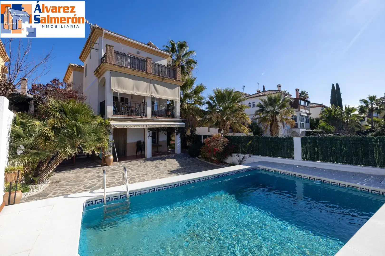 Villa mit Terrasse zum Verkauf in Calle Infanta Elena