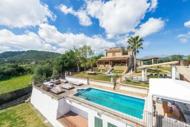 Vista exterior de Casa o chalet en venta en Alcúdia con Aire acondicionado, Calefacción y Jardín privado