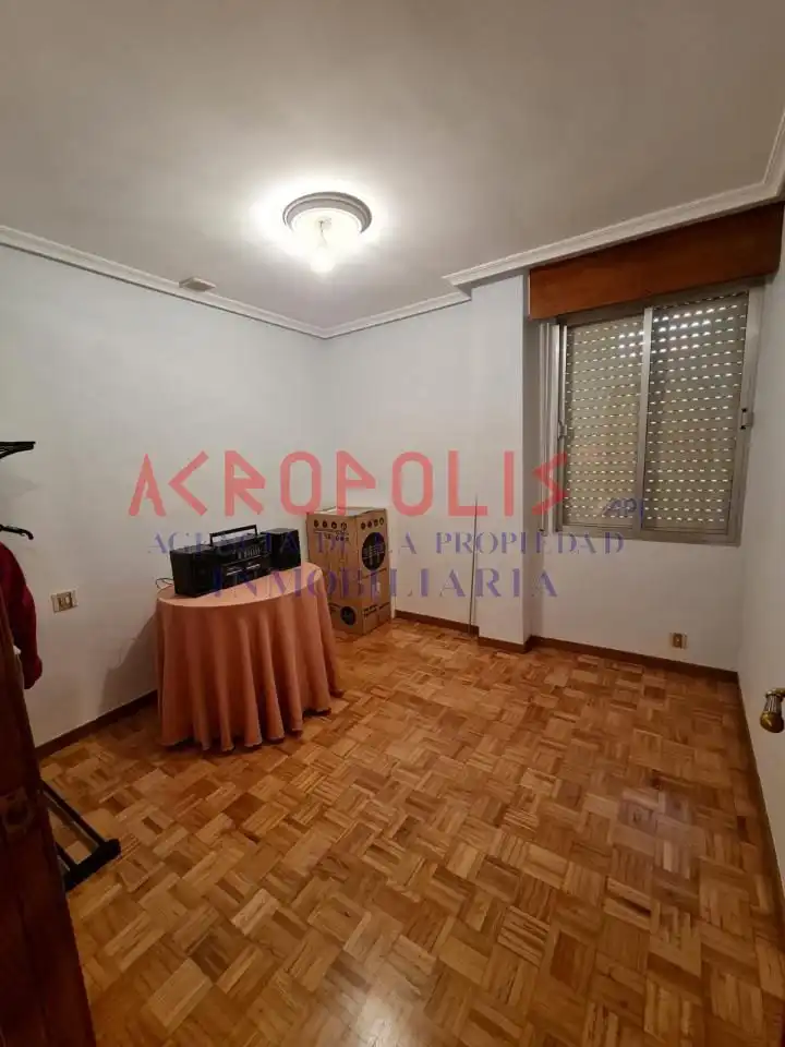 Bedroom of Flat for sale in Benavente  with Heating
