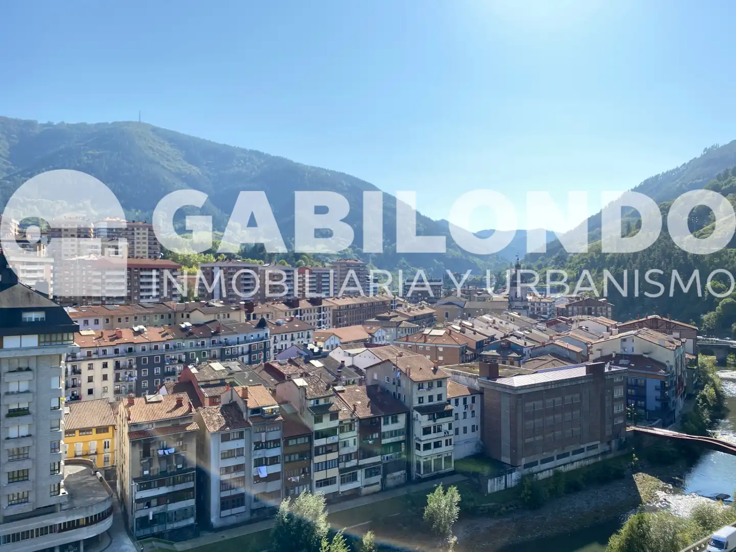 Piso con terraza en venta en Urazandi Kalea 8W, imagen 3