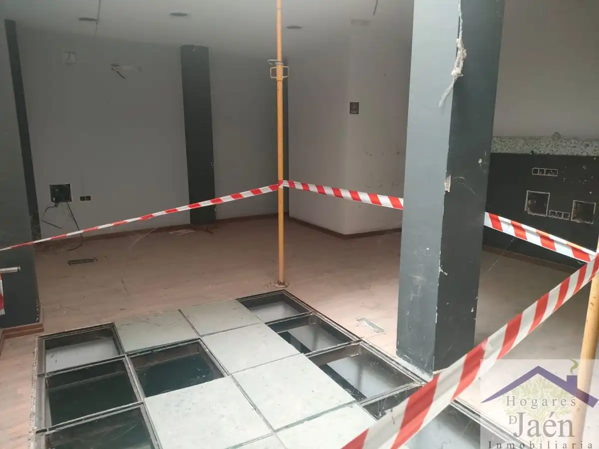 Local comercial en venda a Villanueva de la Reina, imagen 9