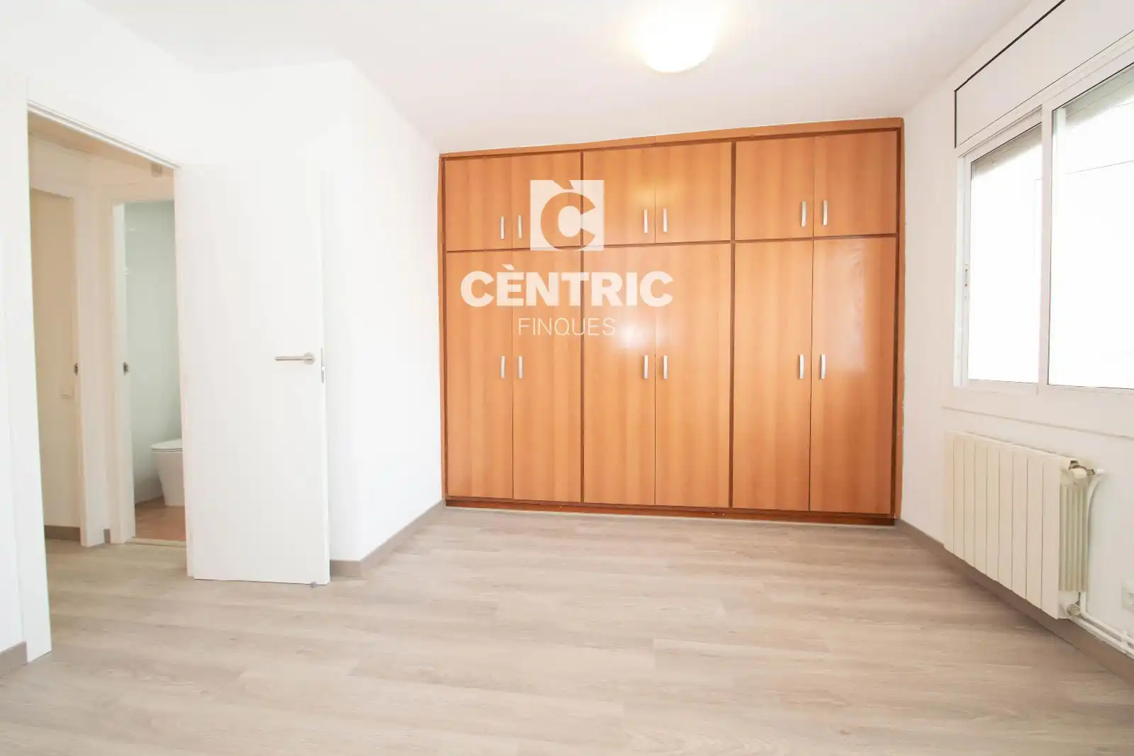 Habitación de Ático en venta en Terrassa con Calefacción y Terraza