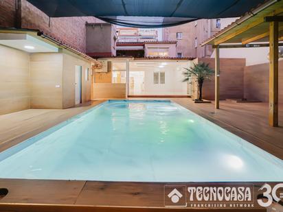 Swimming pool of Duplex for sale in Sant Adrià de Besòs  with Air Conditioner, Terrace and Swimming Pool