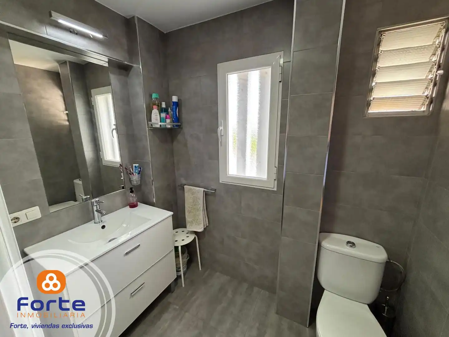 Baño de Piso en venta en Córdoba con Aire acondicionado, Calefacción y Terraza