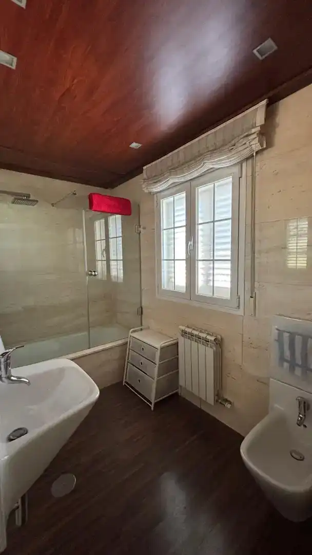 Bany de Casa o xalet en venda en Ogíjares amb Aire condicionat i Piscina
