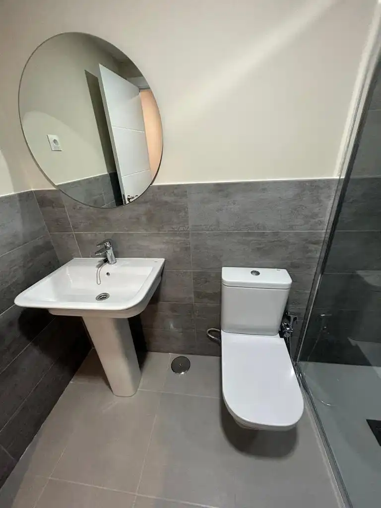 Baño de Piso en venta en Villalbilla con Calefacción, Terraza y Trastero