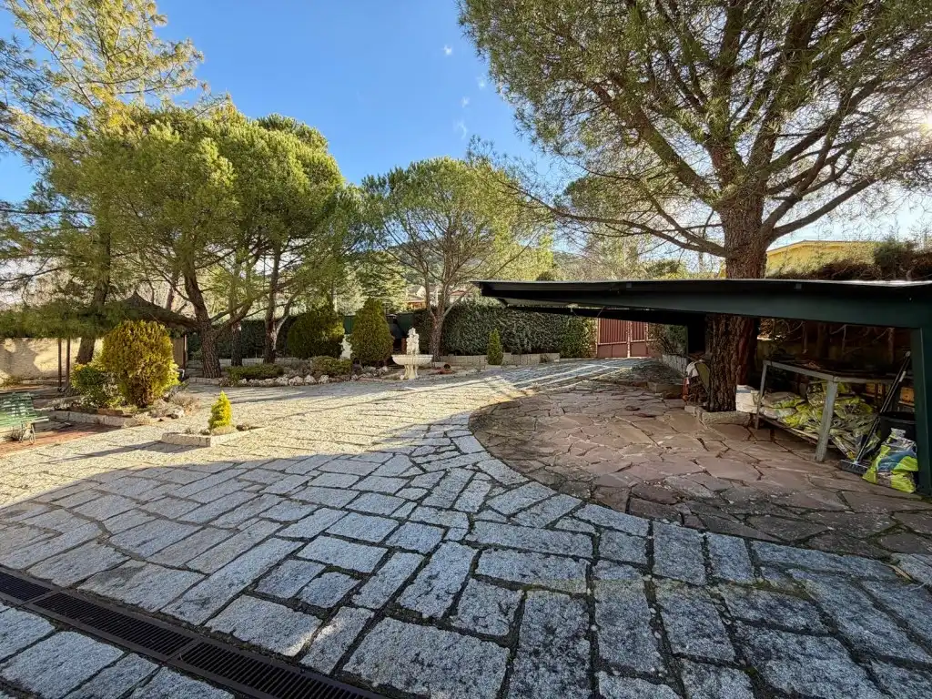 Houses for sale in Collado Mediano