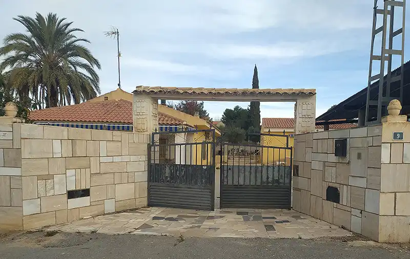 Exterior view of Houses for sale in Alicante / Alacant  with Air Conditioner, Heating and Private garden