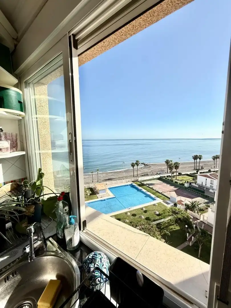 Habitación de Ático de alquiler en Vélez-Málaga con Jardín privado, Terraza y Amueblado