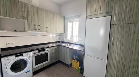 Foto 4 de Piso de alquiler en Gumersindo Azcarate, Cruz Roja, Sevilla