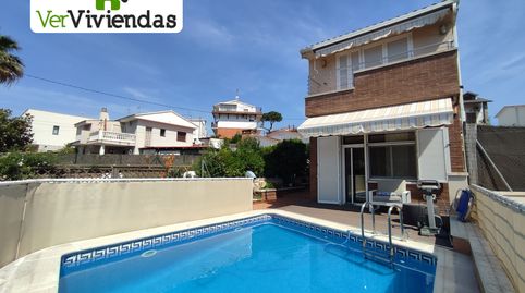 Espectacular casa con piscina
