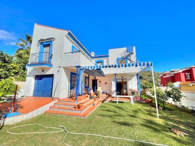 Casa-chalet en Venta en Chilches