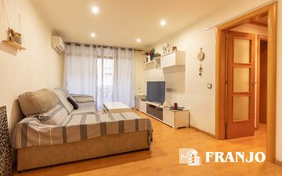 Living room of Flat for sale in Barberà del Vallès  with Air Conditioner and Heating