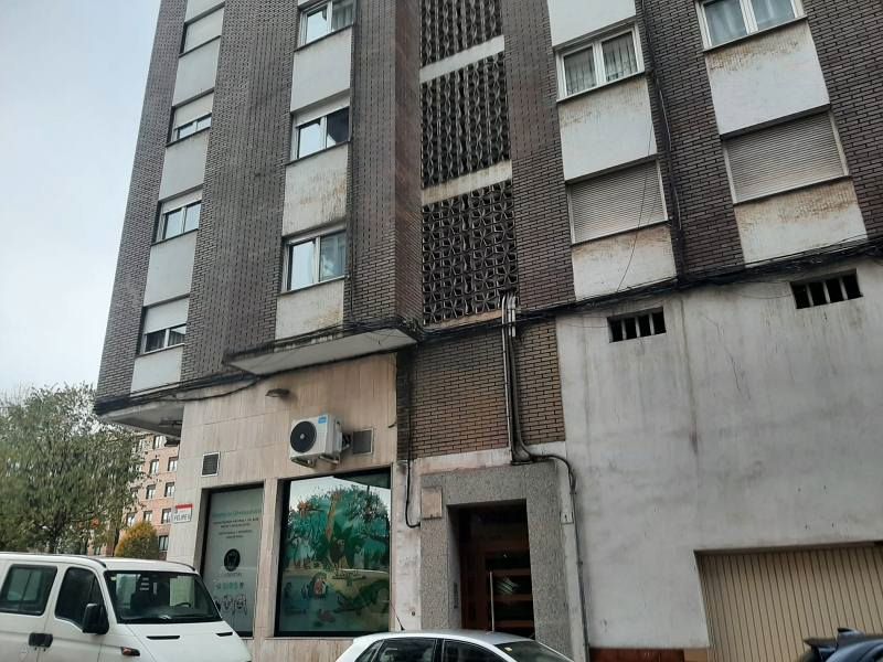 Vista exterior de Pis en venda en Gijón  amb Parquet