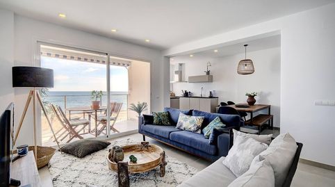 Apartamento de Lujo en Primera Línea de Playa en Estepona