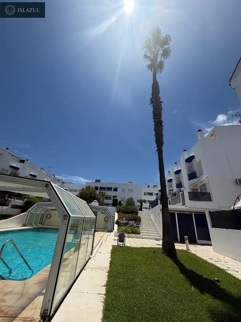 Vista exterior de Dúplex en venta en Islantilla con Aire acondicionado, Calefacción y Jardín privado