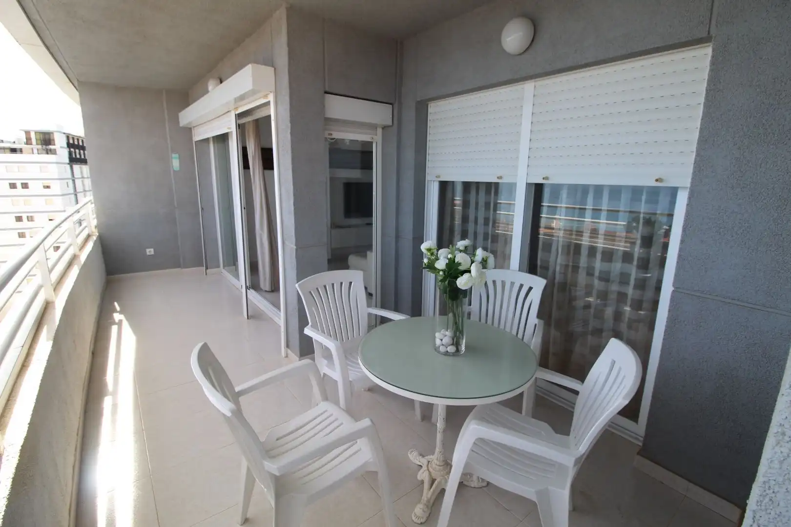 Terrasse von Wohnungen zum Verkauf in Calpe / Calp mit Terrasse, Abstellraum und Gemeinschaftspool