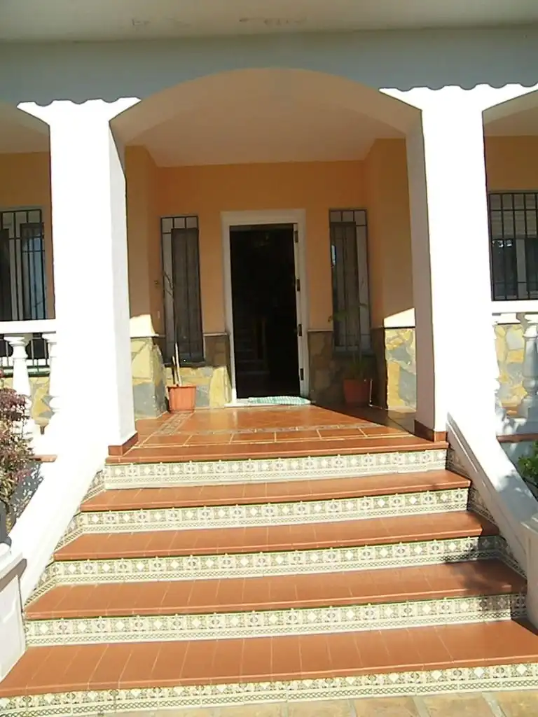 Casa o chalet en venta en Alhaurín de la Torre con Aire acondicionado, Jardín privado y Terraza