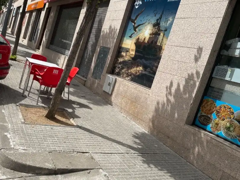 Locale commerciale in cessione a : Avinguda del Camí Fondo 10, imagen 3