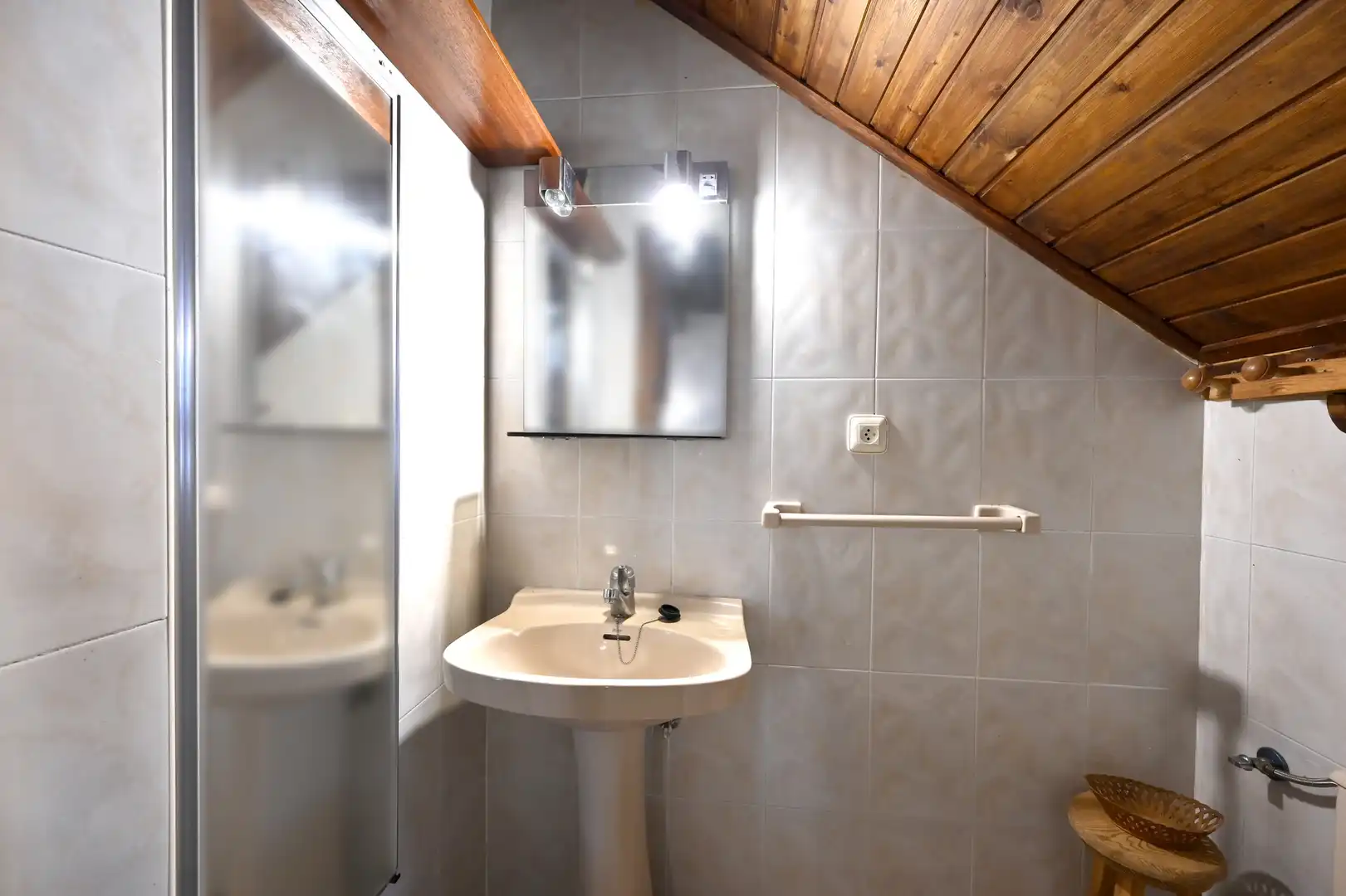 Bathroom of Country homes for sale in Camaleño  with Heating, Private garden and Terrace