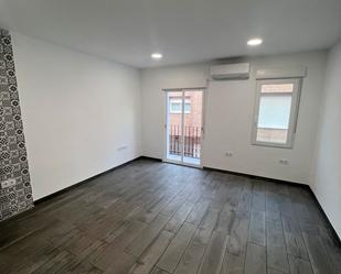 Flat to rent in Reus  with Air Conditioner, Heating and Oven